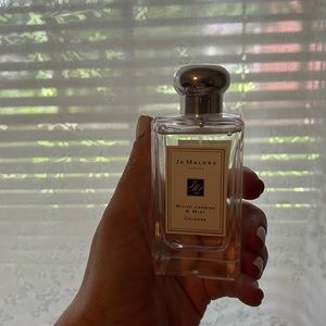 Jo Malone white jasmine and mint cologne